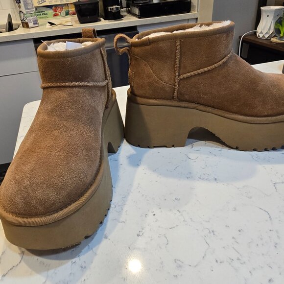 UGG Classic Ultra Mini New Heights Chestnut Suede Boot 1158311 Women's Size 7 - Picture 3 of 9